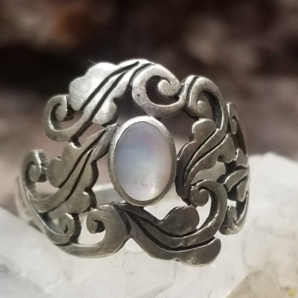 Mother of Pearl and Sterling Silver Ring